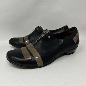 Fidji Women's E899 Slip-On Pump, Black And Brown Leather, Women’s Size 39